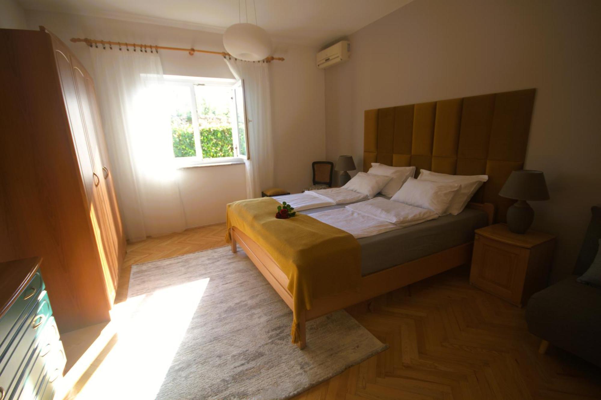 Apartments Katarina Porat Malinska Ngoại thất bức ảnh