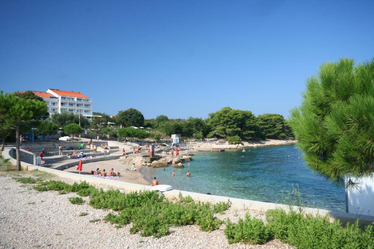 Apartments Katarina Porat Malinska Ngoại thất bức ảnh