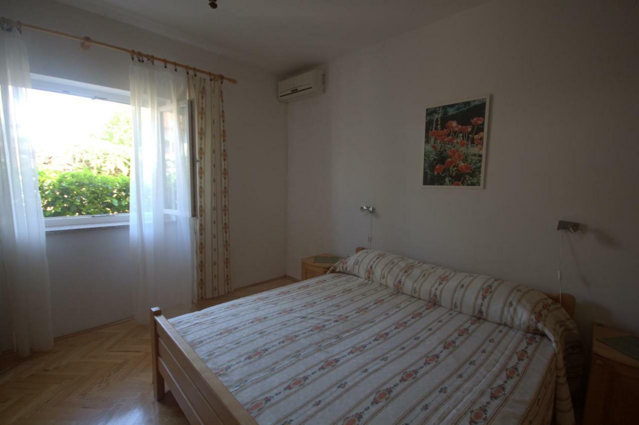 Apartments Katarina Porat Malinska Ngoại thất bức ảnh